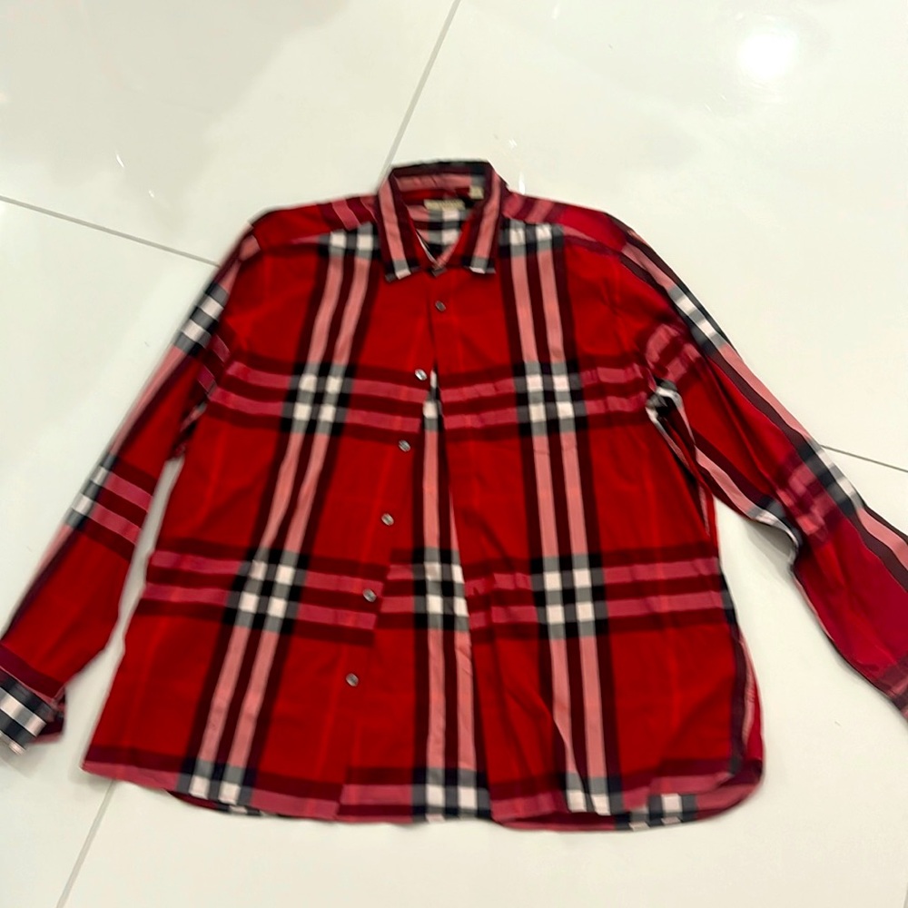❤️❤️❤️BURBERRY BRIT SHIRT SIZE XXL